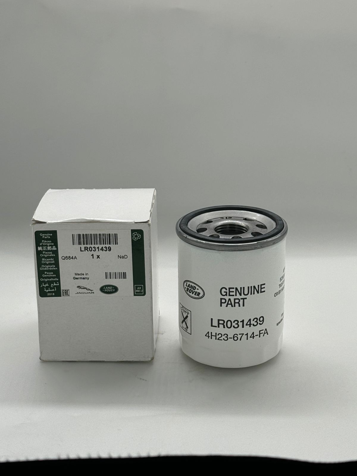 Land Rover Genuine Parts LR031439 Oil Filter 4.4L V8 LR3, L320 & L322