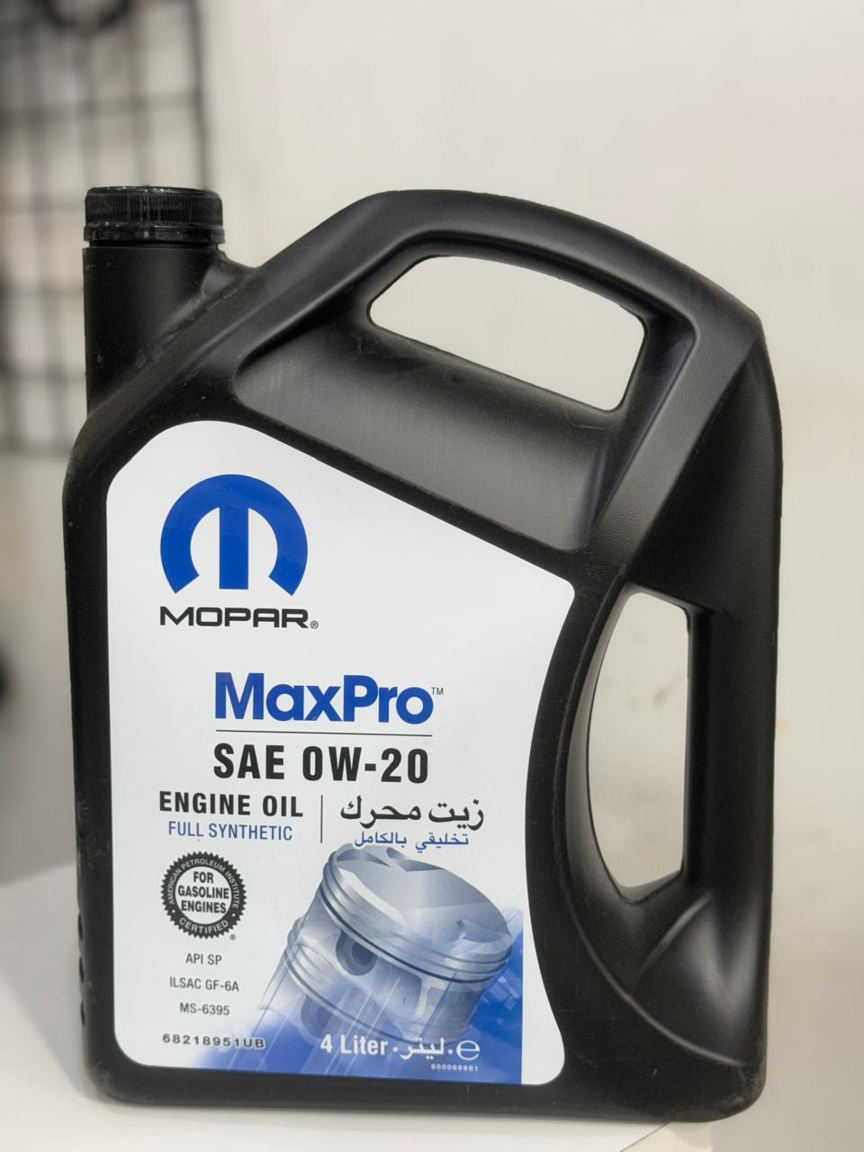 ENGINE OIL 4L MOPAR  0w20